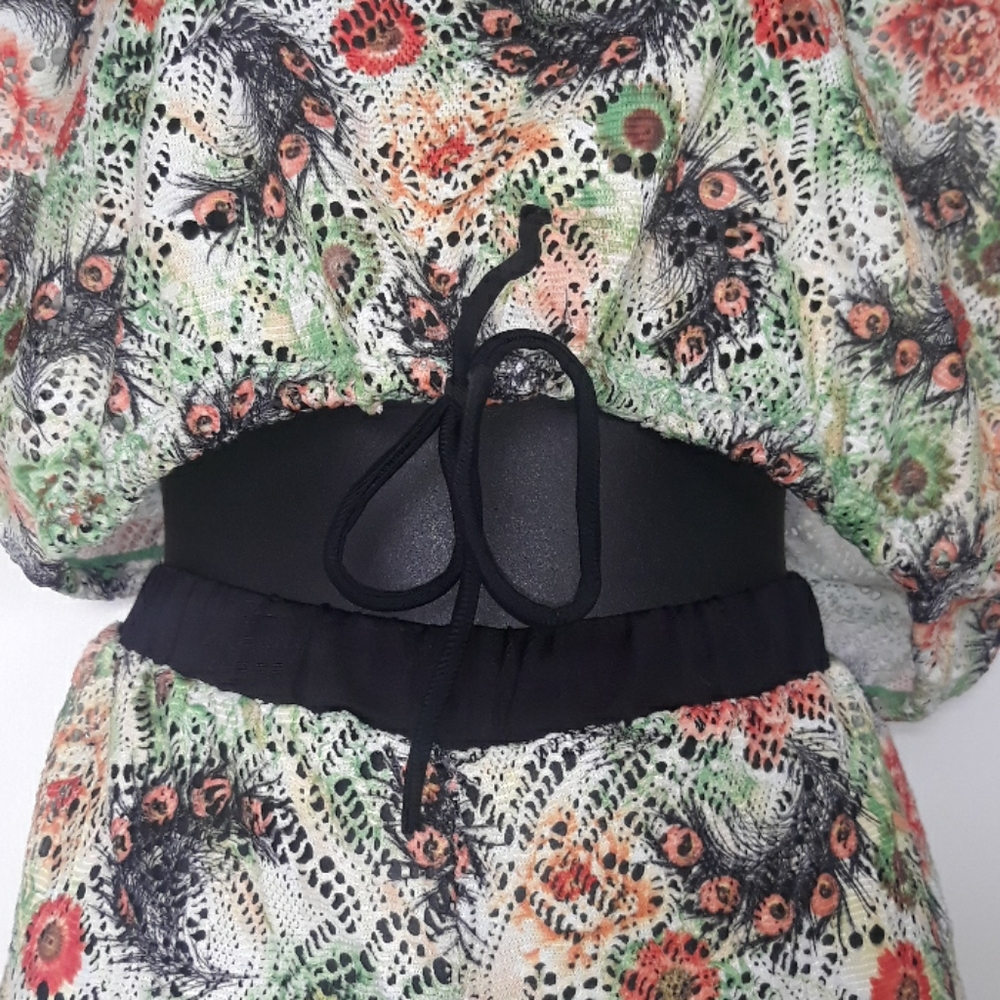 Short Set - Picture 2 of 4